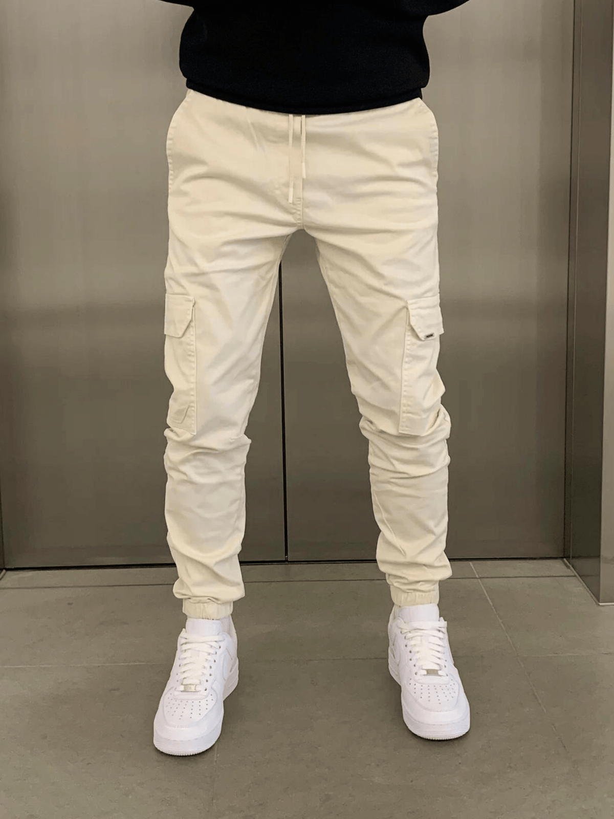Herren Slim Cargo Jogginghose mit verstellbarem Bund und mehreren Taschen