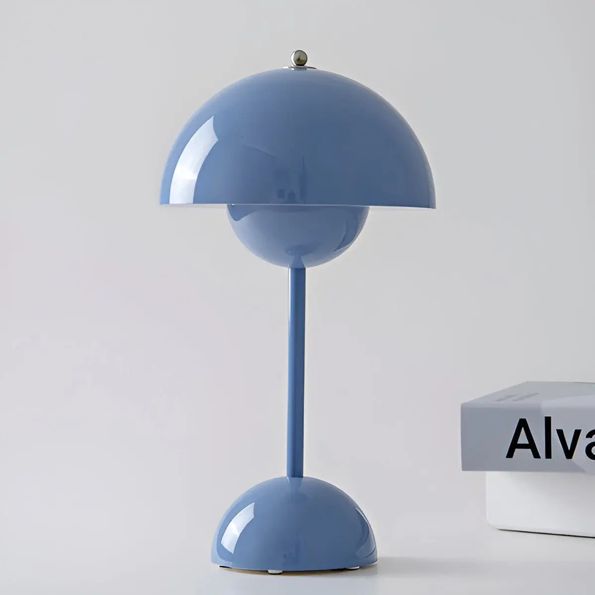 Thelo - Skandinavische Tischlampe